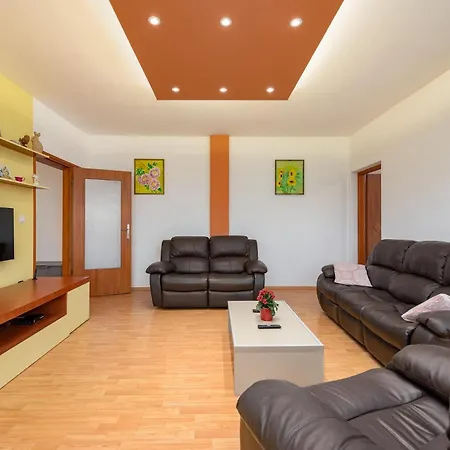 Cozy In Labin With Kitchen *