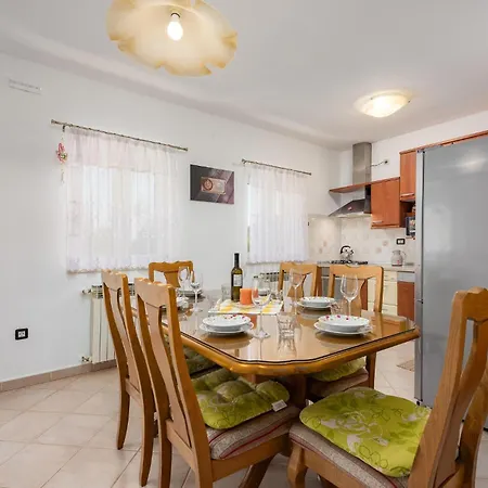 度假居 Cozy In With Kitchen